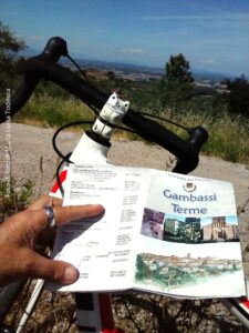 In Bicicletta lungo Francigena e Itinerari in Toscana, attraverso strade bianche e sentieri presenti a Gambassi Terme